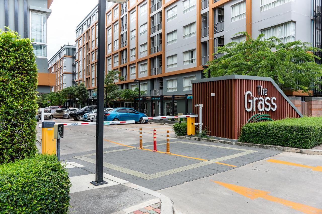 The Grass Serviced Suites Pattaya Exterior foto