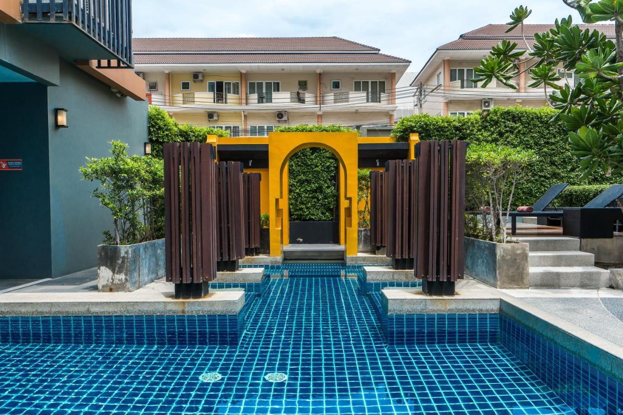 The Grass Serviced Suites Pattaya Exterior foto