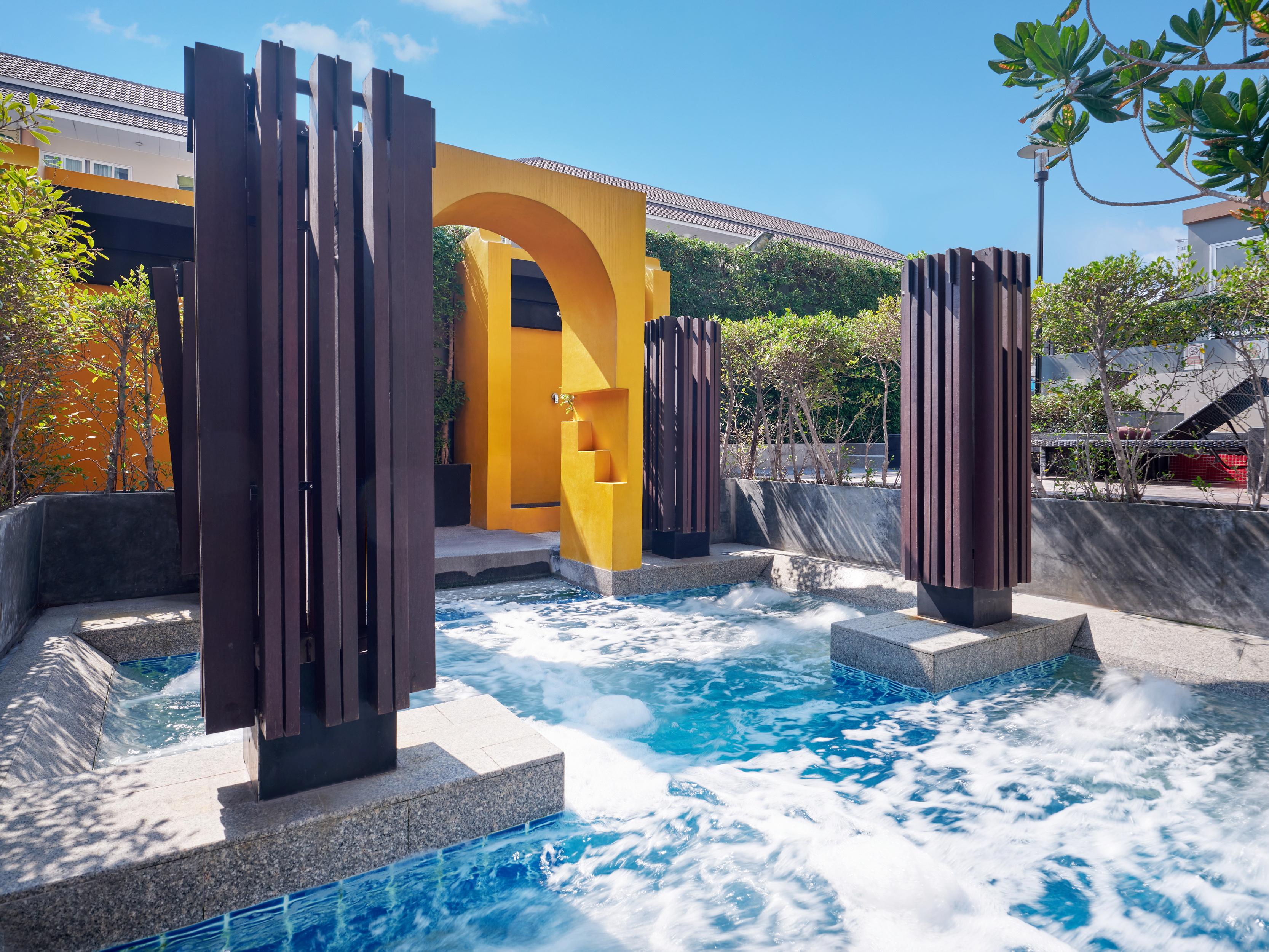 The Grass Serviced Suites Pattaya Exterior foto