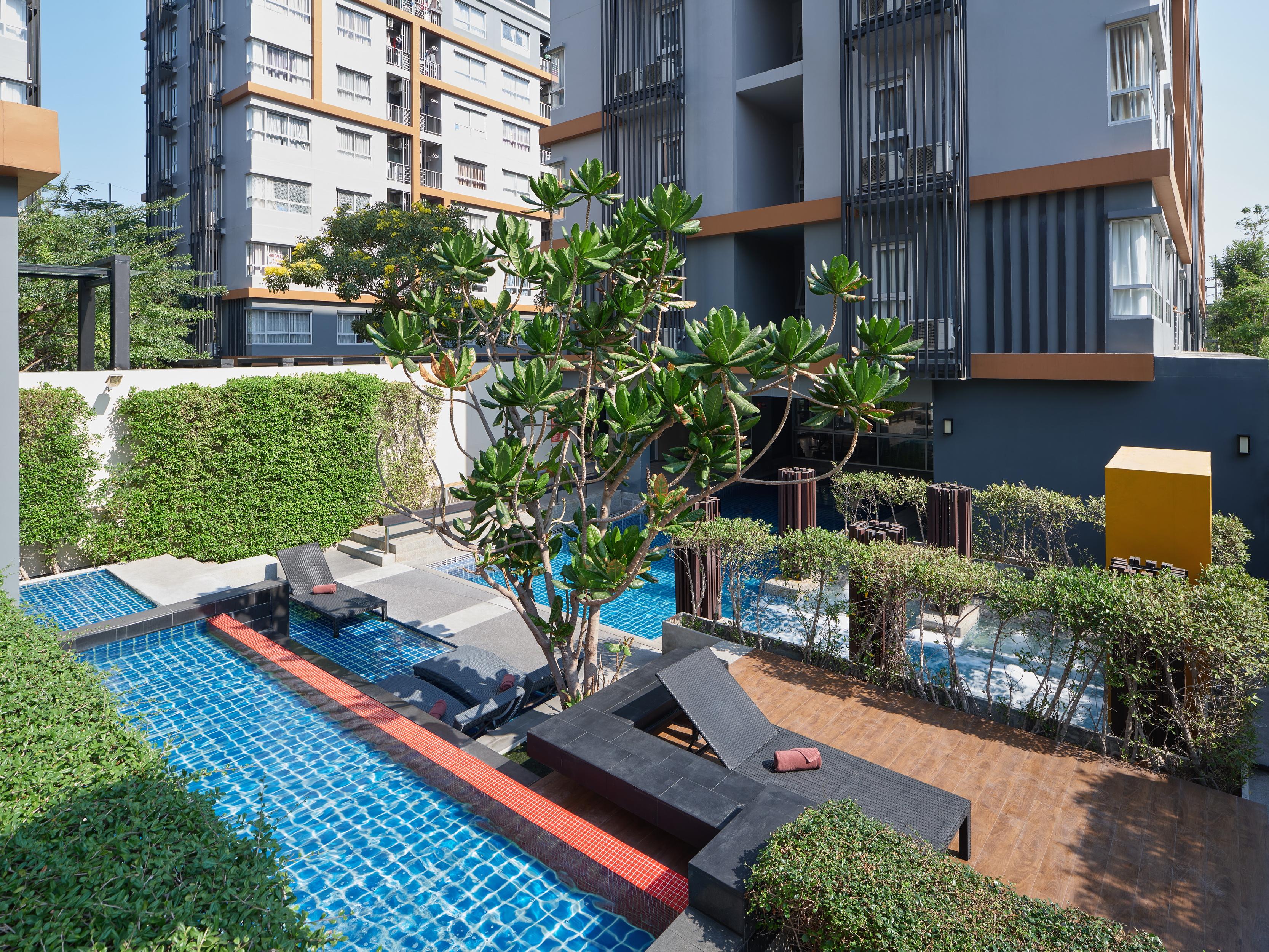 The Grass Serviced Suites Pattaya Exterior foto