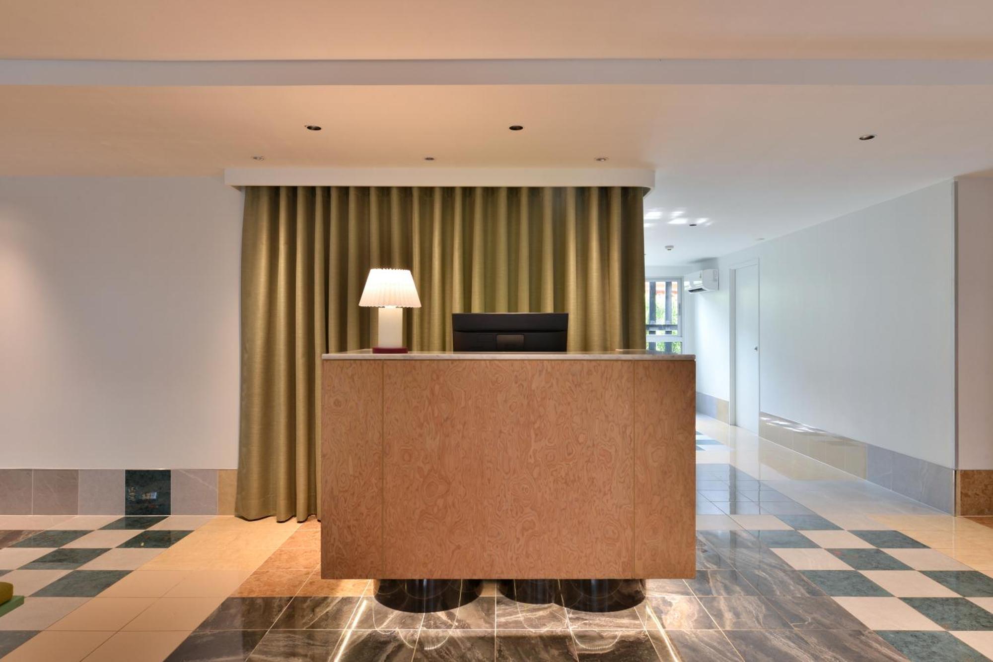The Grass Serviced Suites Pattaya Exterior foto