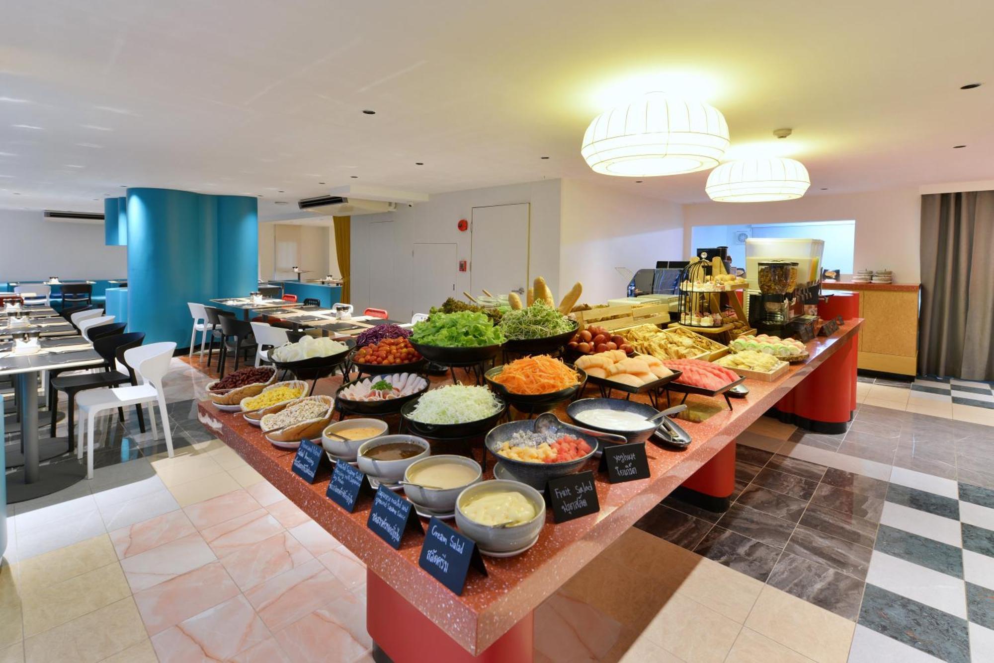 The Grass Serviced Suites Pattaya Exterior foto